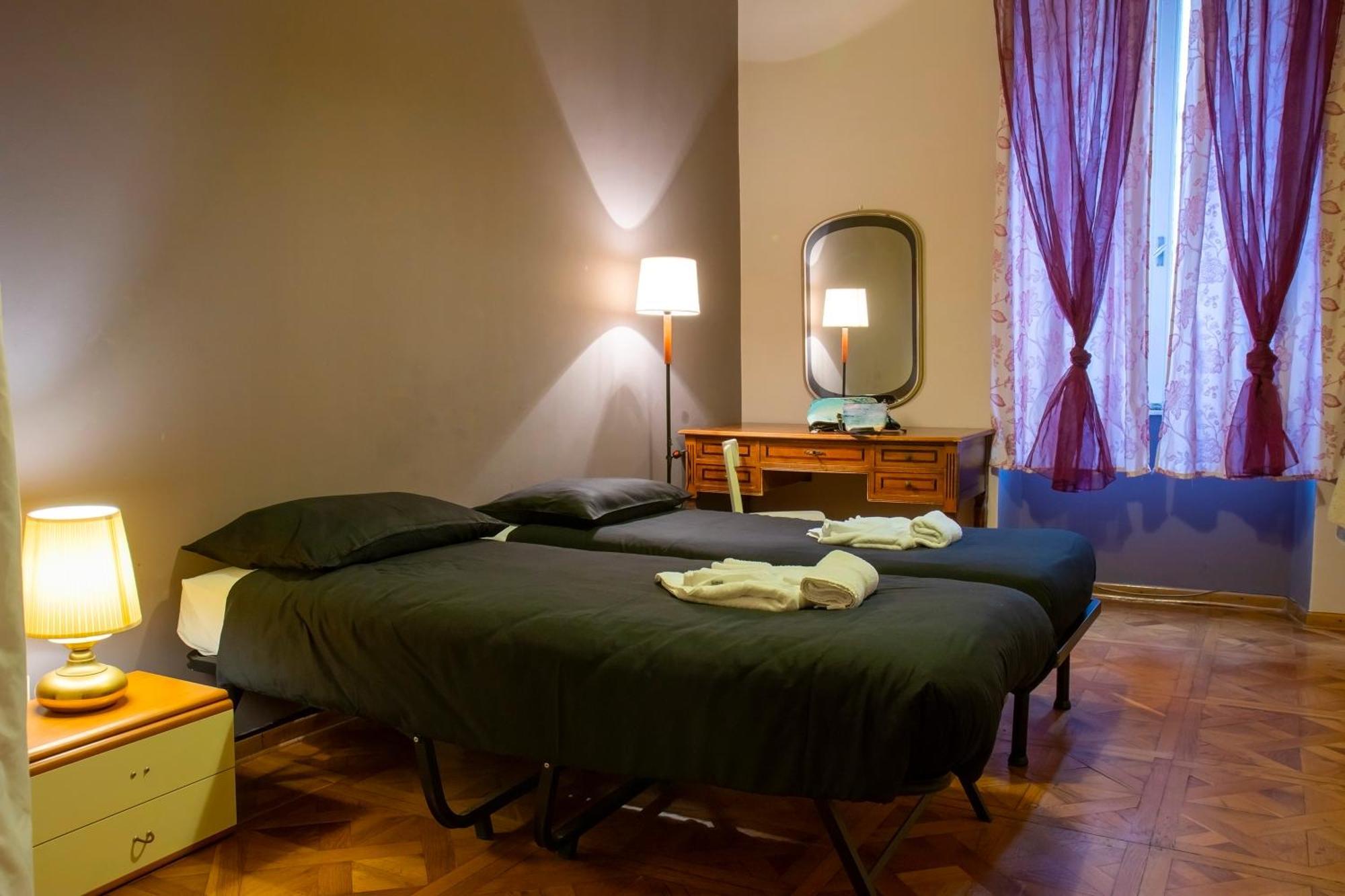 Hostel Teatro Trieste Ngoại thất bức ảnh
